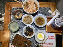 -湘下佬·老长沙吃货铺(酃湖万达店)