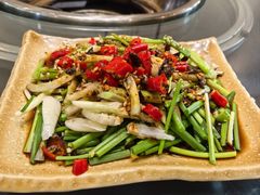 -周老三跷脚牛肉·全牛火锅(非遗传承店)