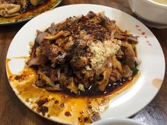 拌剔骨肉-温记府廟豆汤饭·始于1955年(海椒店)