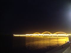 -人民防洪胜利纪念塔