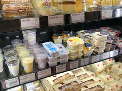 面包甜点陈列柜-苹果花园(龙漕路店)
