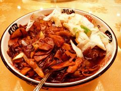 -山明水秀大饭店