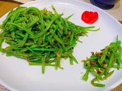 烧鱼酱爆四季豆，-雀舞云南菜(乐客城店)