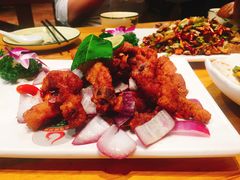 柠檬叶酥小排-老滇山寨•云南特色菜•地方菜•民族风情歌舞表演(金碧店)