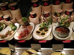 -华邑酒店·鲜艳全日自助餐厅