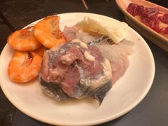 -钱小奴海鲜自助黑金店(杭州滨江龙湖店)
