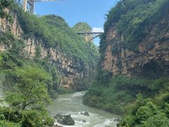 -马岭河峡谷风景区
