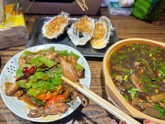 -蚝堡海鲜·威海菜·海肠捞饭·烧烤·亚洲吃蚝公司(幸福门店)