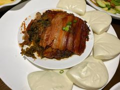 -东口码头·烧鸽子·鱼头泡饼·地方菜(金鹰悦城店)