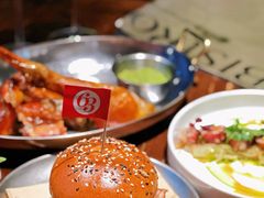 经典芝士牛肉汉堡-Bistro 63 创意融合料理(广粤天地店)
