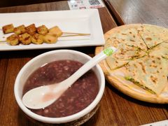 -甲乙饼·北京手工肉饼(西直门凯德茂店)