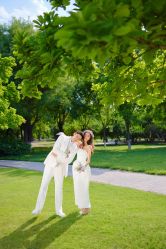 -至臻微拉婚纱摄影