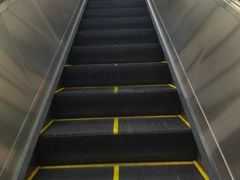 -红土地(地铁站)