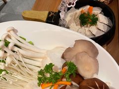 -左庭右院鲜牛肉火锅(环球港店)