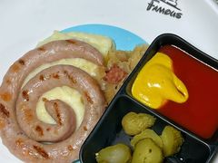 -Famous肥猫墨西哥音乐餐吧(五棵松华熙LIVE店)