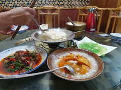 -石磨豆花家常菜·牦牛排土火锅