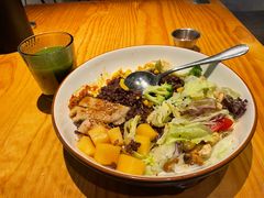 -POKEE VIA&Brunch·维娅(重庆来福士店)
