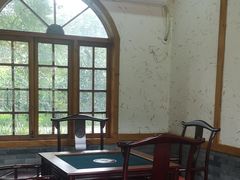 -楠柏弯休闲山庄(梨花溪店)