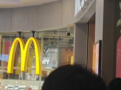 -麦当劳(中二横路店)