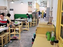 大堂-石灰市老火锅(北滨路店)