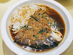 剁椒鱼头-贵宾楼大酒店(汇邻广场店)
