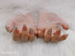 -七彩虹美甲美睫 半永久