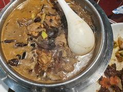小公鸡炖蘑菇-好妈王饺子(滂江街店)