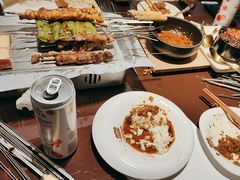 -三个大叔烤羊肉串·歌手驻唱·碳烤鲜肉(西三旗店)