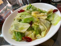 炒莲花白-泸沽肴(泸沽湖大洛水村农村信用社旁店)