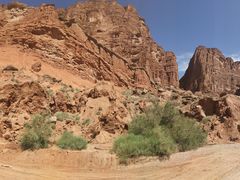 -天山神秘大峡谷