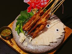 -何师烧烤Pro ·江湖川菜·小龙虾·精酿啤酒(太古里旗舰店)