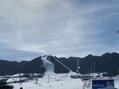-丝绸之路山地度假区滑雪场