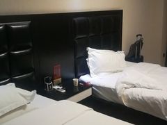 -速8酒店(西安电视塔自然博物馆店)
