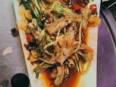 -路边边地标烧烤·川菜·小龙虾·音乐酒馆(良乡长虹店)