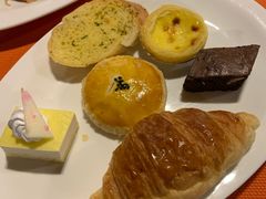 -珠海拱北口岸希尔顿欢朋酒店