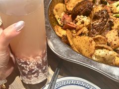 鸭下巴鸭爪双拼-嘎嘎鸭下巴·爆辣干锅(明教寺店)