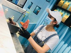 草莓小白兔-BLEUSKA布乳斯佳冰淇淋(金沙印象城店)