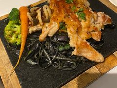 山贼汁鸡扒墨鱼汁扁面-打趸BTC·Breaktime cafe(北京路店)