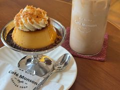 -Café Monson