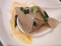 -莱莱小笼·乔艾