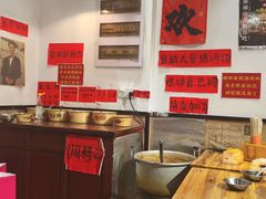 -柳州肥姨妈大骨螺蛳粉(曹路店)