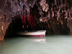 -怀托摩萤火虫洞