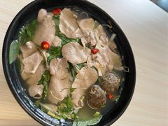 越食经典牛肉河粉-泰越越(古盛路店)