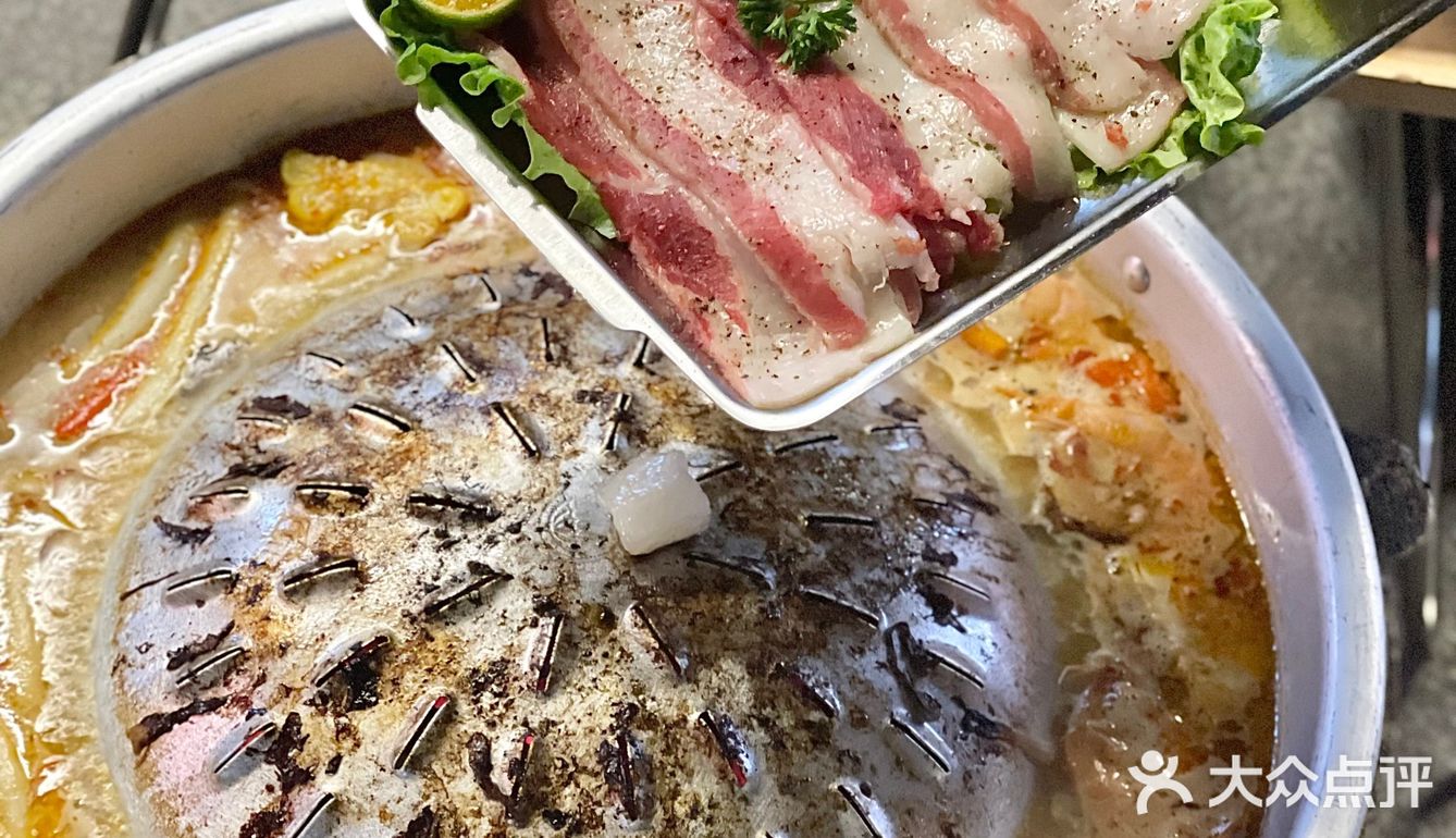 网友没骗我诶！这家泰式烤肉真的不错吃！