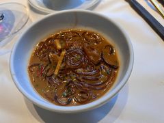 沙蒜烧豆面-新荣记(BFC外滩金融中心店)