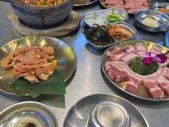 -哈哈碳都·牛肋条无限自助烤肉(台江万达店)