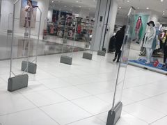 -优衣库(红谷滩万达店)