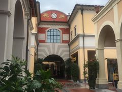 -佛罗伦萨小镇广佛名品奥特莱斯(疏港路店)