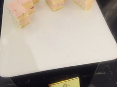 草莓慕斯-万佳国际酒店-阳光空中西餐厅(石狮服装城店)