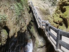 -龙水峡地缝景区